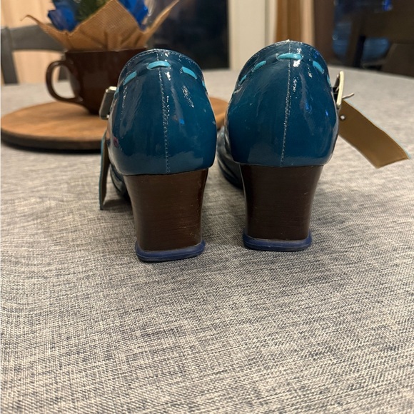 John Fluevog Kids Blue Dress Shoes - Picture 4 of 6